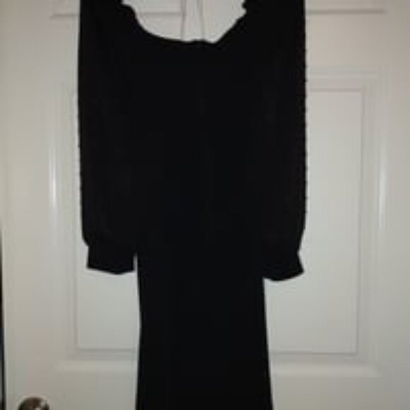 Doll size 1x black dress - Picture 3 of 3